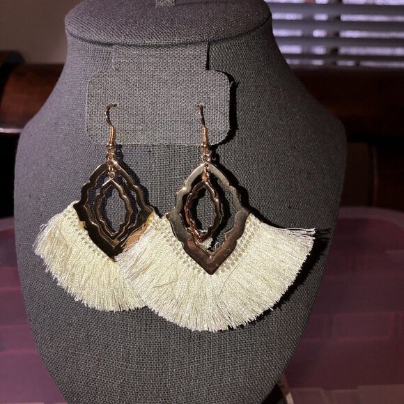 Four (4) Piece Bohemian Style Tassel Medallion Dangle Earring Bundle - Picture 8 of 9